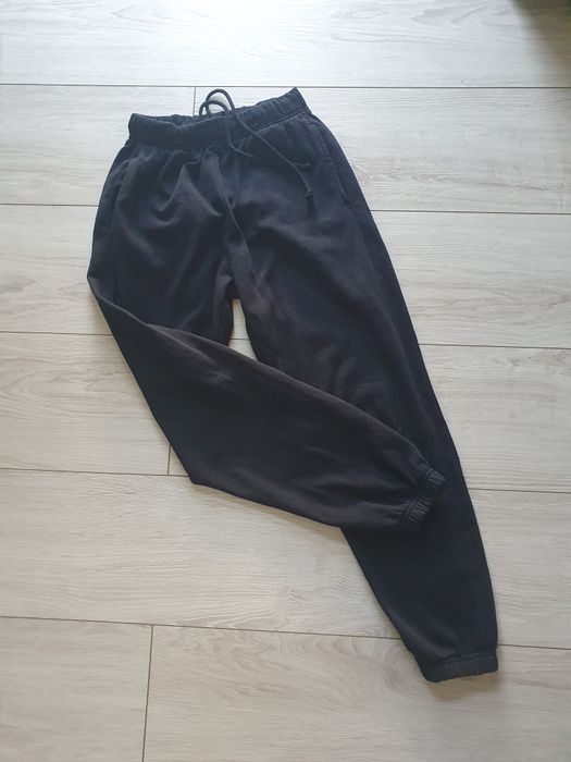 Spodnie dresowe Sinsay XS.