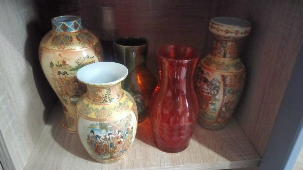 Вази для інтер'єру