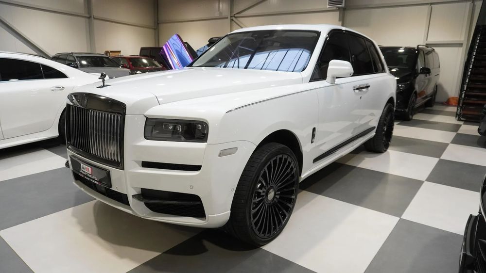 Rolls-Royce Cullinan Black Badge Mansory Starlight s.polska f.vat 23% Bespoke audio