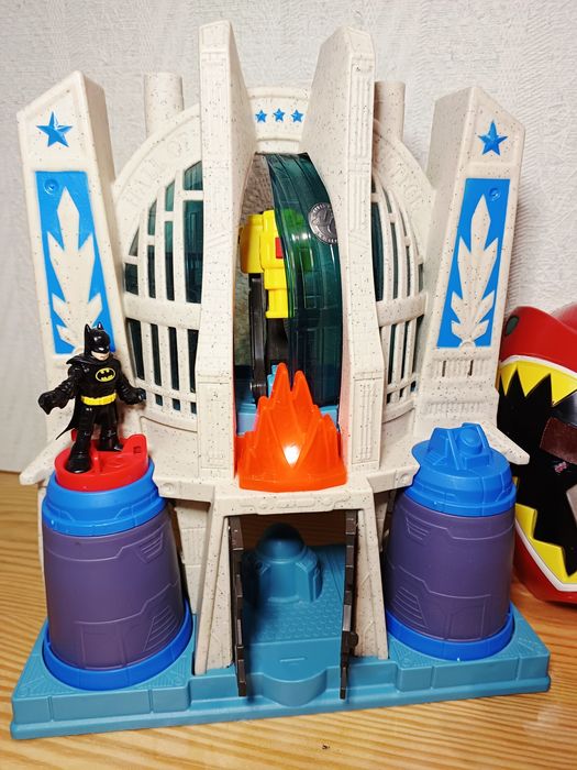 Гуджицу Мікеланджело Imaginext Fisher Price замок   маска Рейнджер