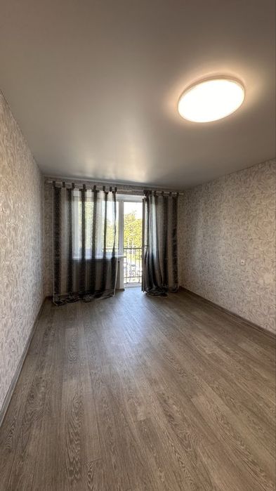 Продам 2-кімнатну квартиру, Пушкіна пр-т