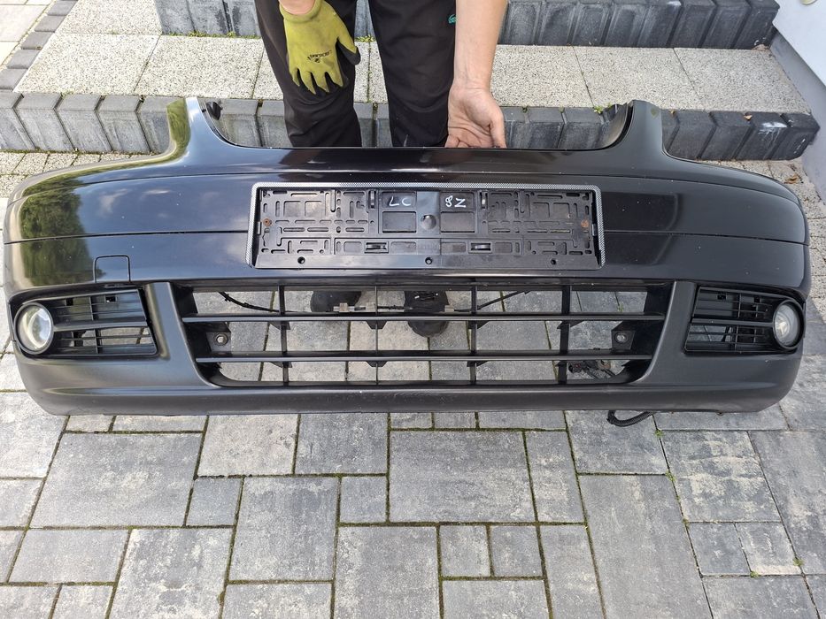 Vw touran mk1 03-06 zderzak przod przedni czarny lc9z