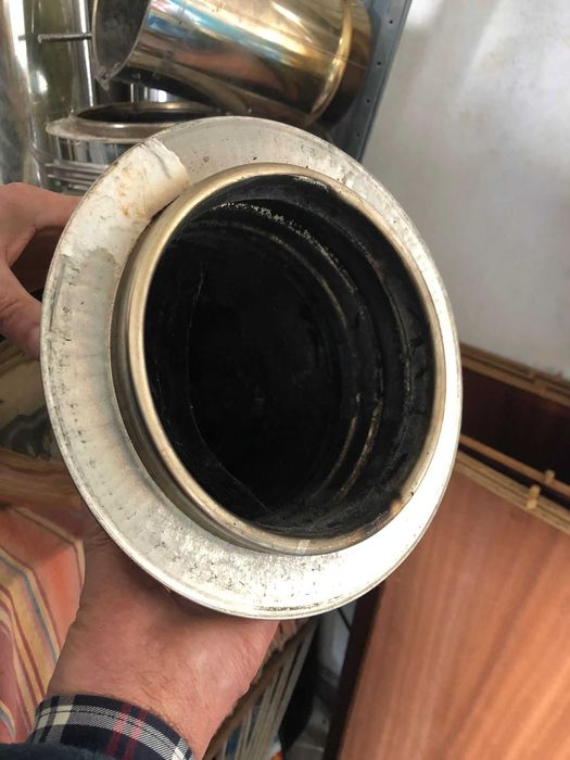 Salamandra a lenha em bom estado