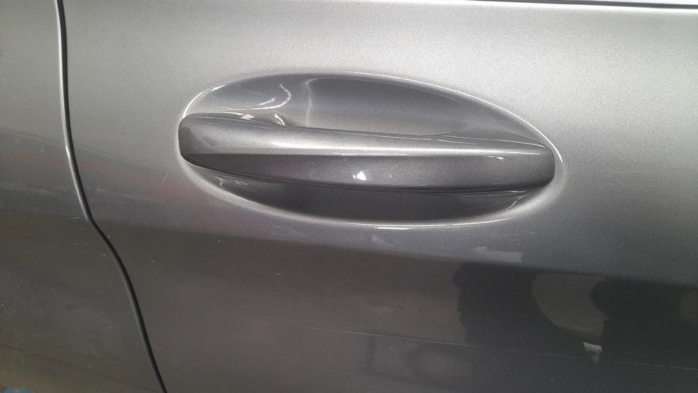 Puxador porta frente direita MERCEDES-BENZ Classe C Carrinha (S205)