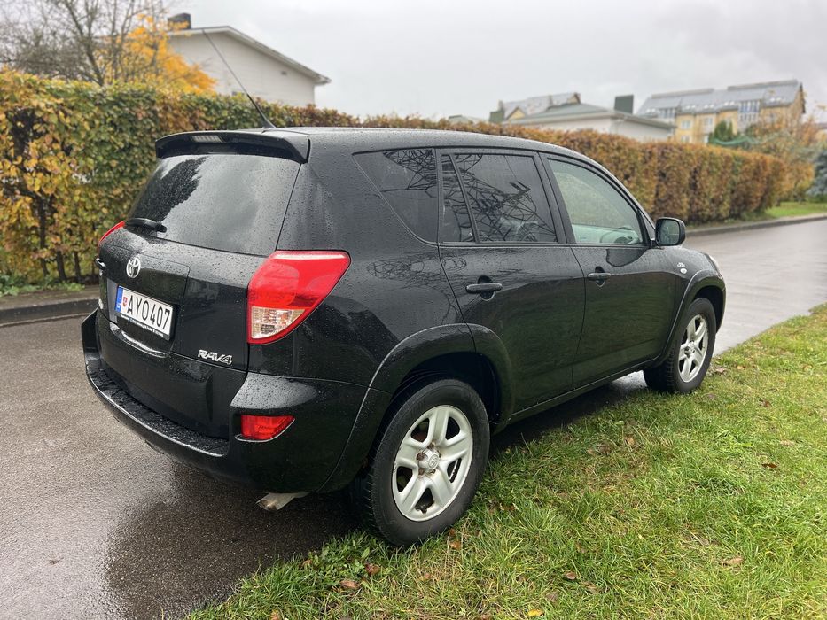 Свіжо пригнана Toyota Rav 4 full 4*4