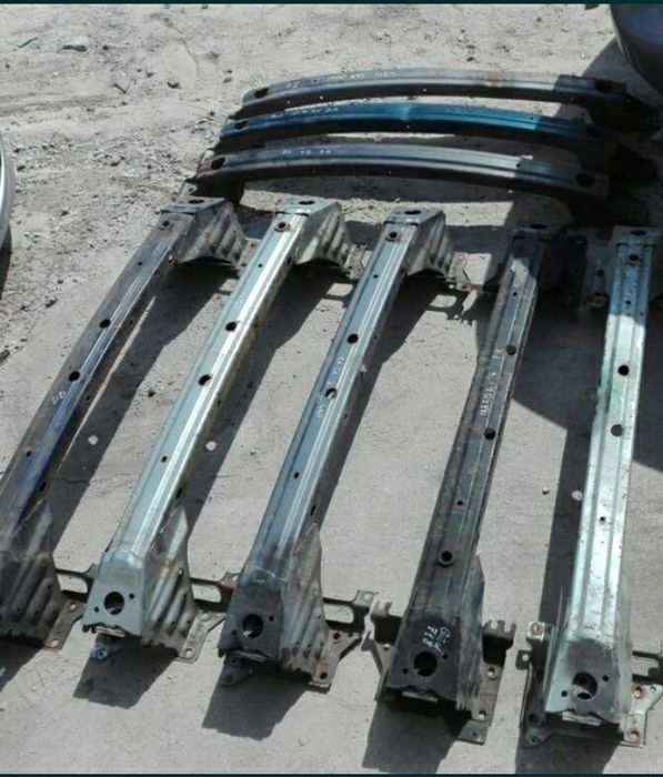 Підсилювач бампера заднього. Усилители задннего бампера