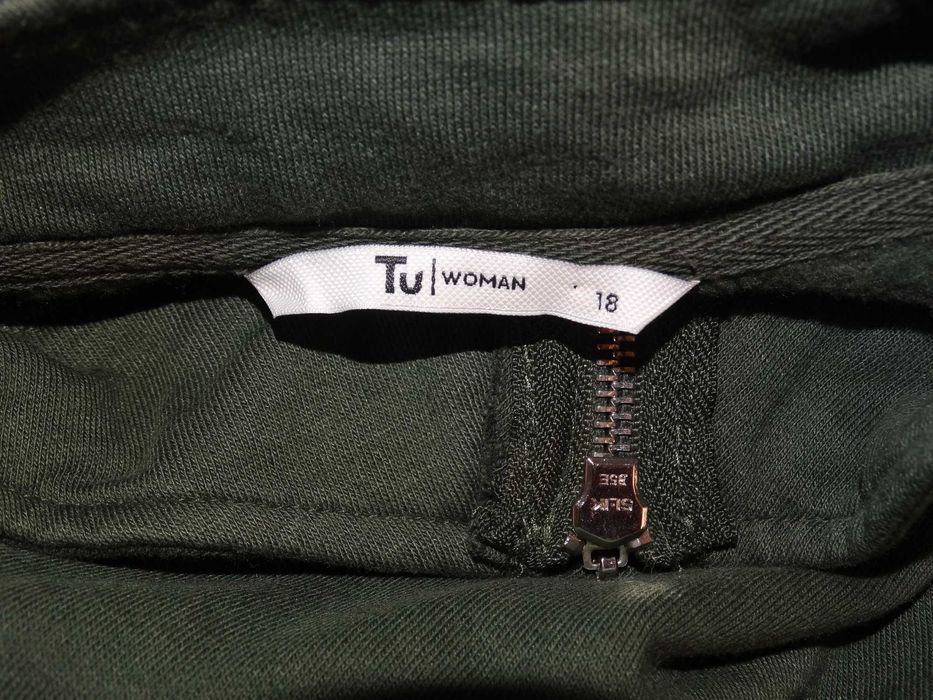 _TU_Fajny khaki sweter-bluza do pracy _R.46/48_