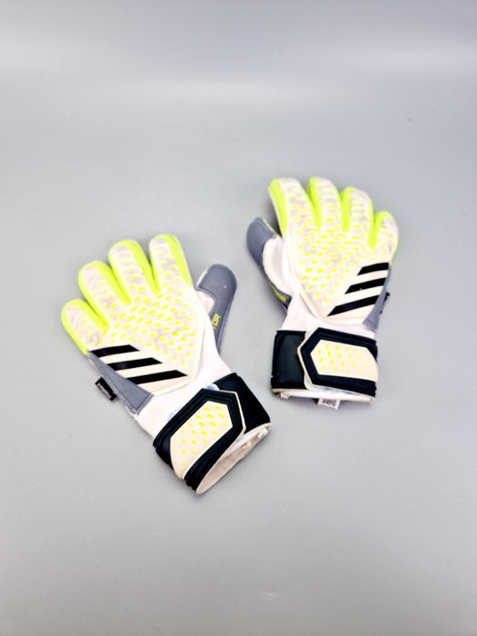 Rękawice Bramkarskie adidas Predator Fingersave roz 7