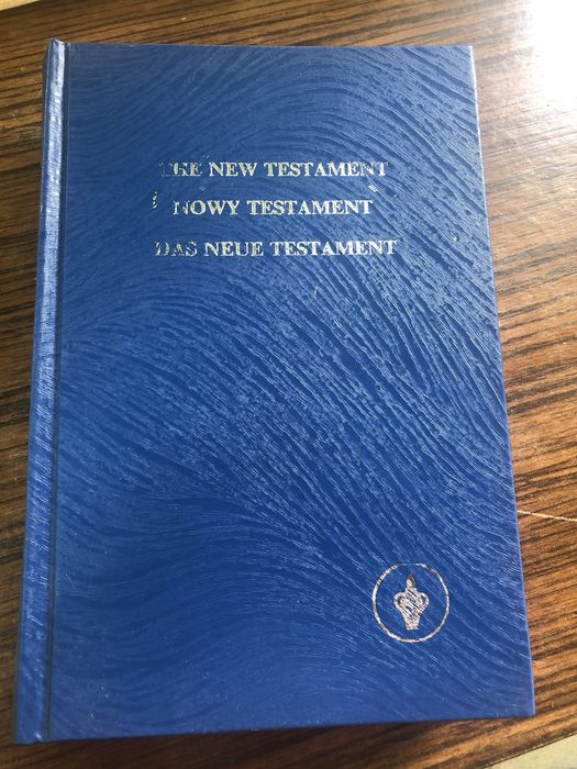 Nowy Testament w trzech jezykach