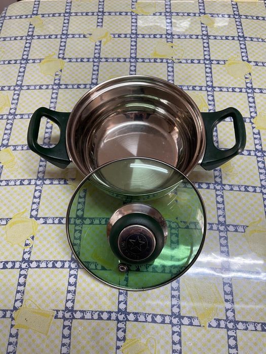 Tachos em aço inoxidável com tampa em metal e vidro - várias dimensões