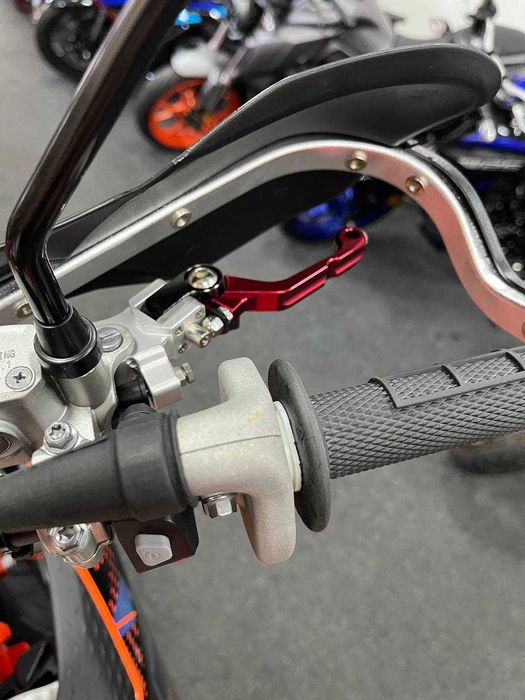 Мотоцикл STN V8 Motard