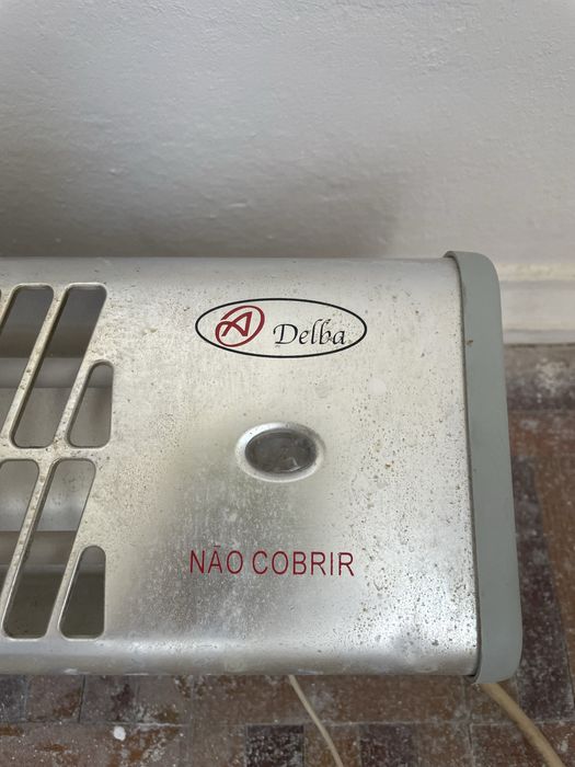 Aquecedor casa de banho.  Infravermelho.