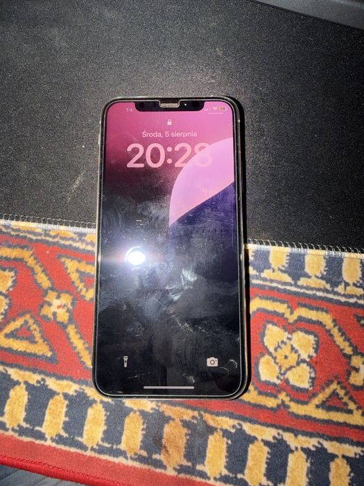 Iphone XS 79% baterii