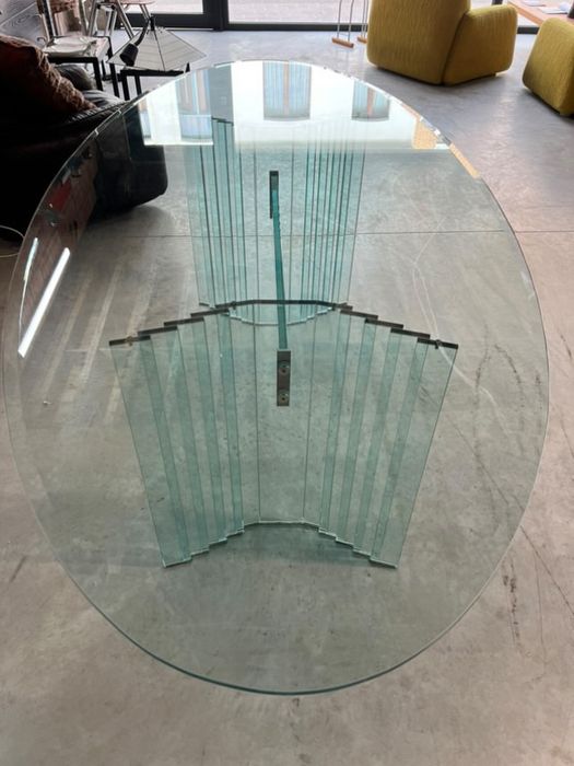 Piękny szklany stół Tonelli design