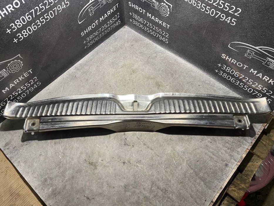 Накладка молдинг порогу багажника Renault Laguna 2 універсал