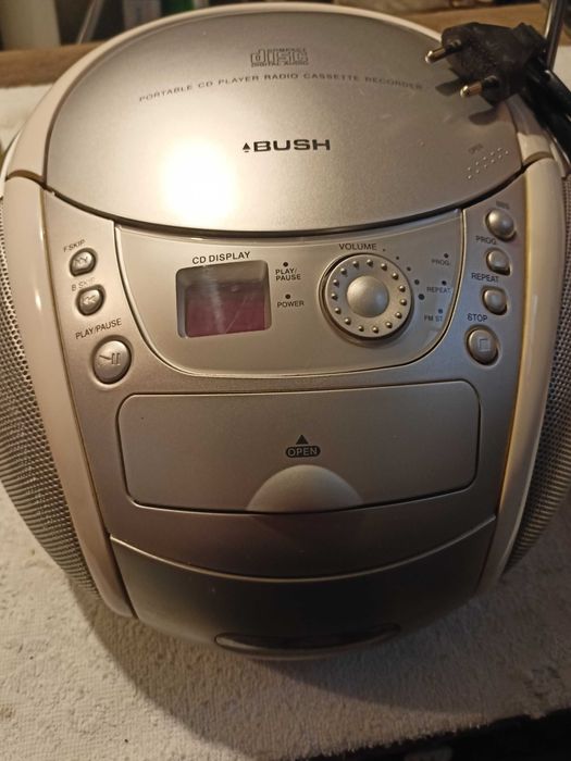 Sprzedam radio Bush
