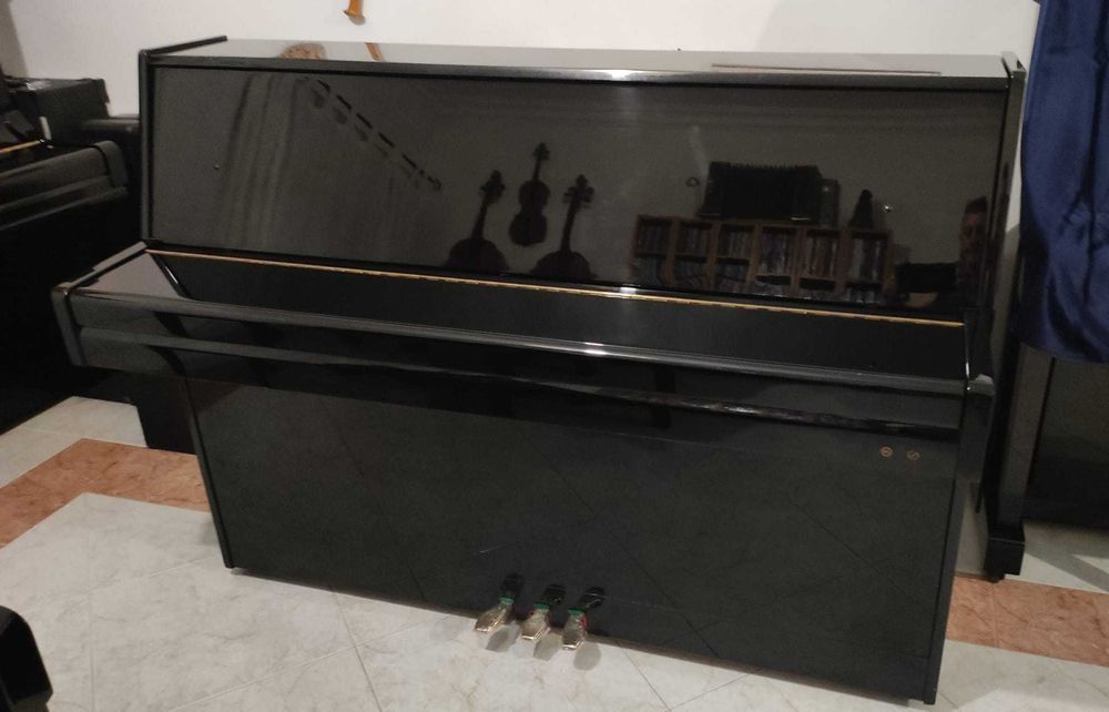Piano Vertical Samick