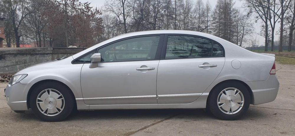 Honda Civic Honda Civic 2007 1.3i-DSI VTEC IMA CVT Comfort + komplet kół