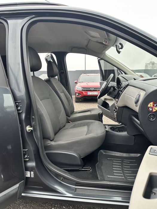 Dacia Lodgy 2012 Год