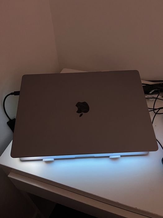Macbook pro M1 pro “16”