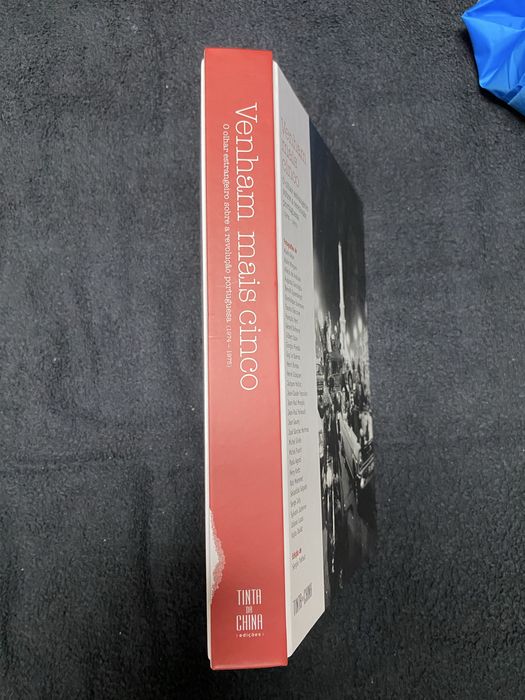 Venham Mais Cinco - Fotografia da Revolução Portuguesa 1974-75