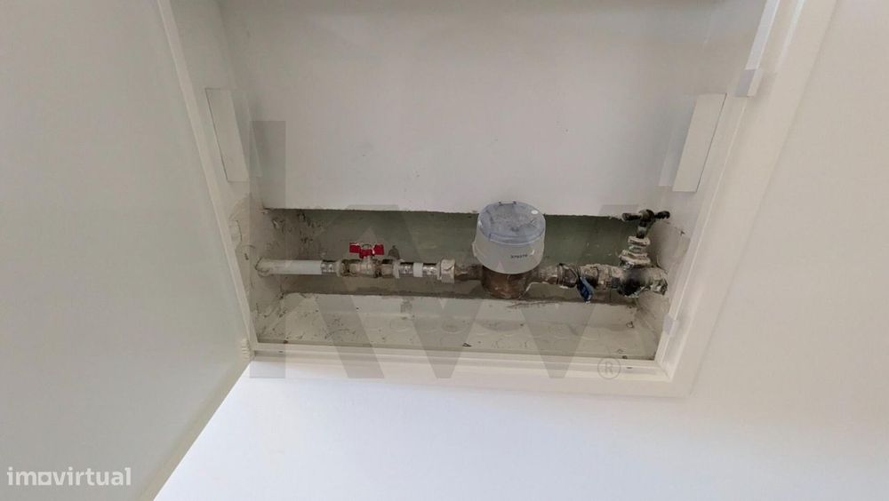 Oportunidade Imperdível - Apartamento T2 - Em remodelação