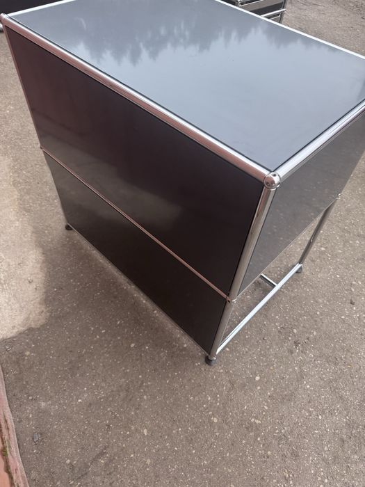 Stolik pomocniczy biurko USM Haller na kółkach 75x50 cm