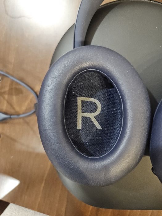 Bose QuietComfort 700 – niebieskie, etui i kabel