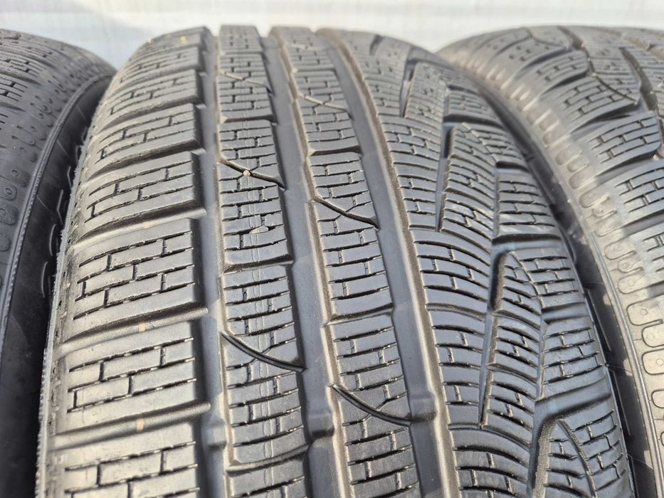 4x OPONY ZIMOWE 225/45/18 Pirelli Sotto Zero Winter 240 Series ll 2023