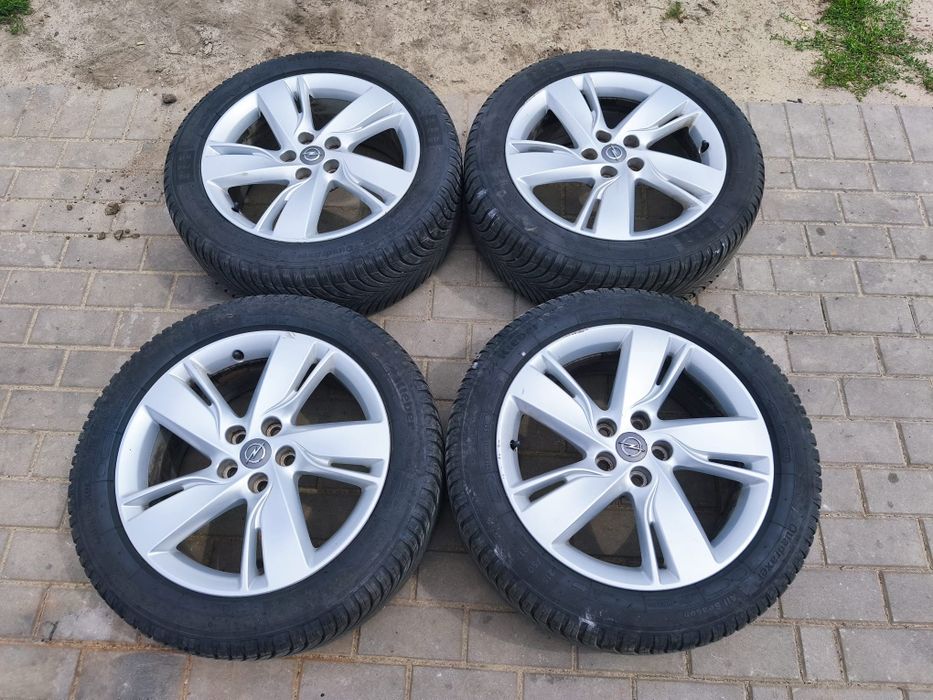 Felgi z oponami 5x105 Opel Astra J benzyna.
