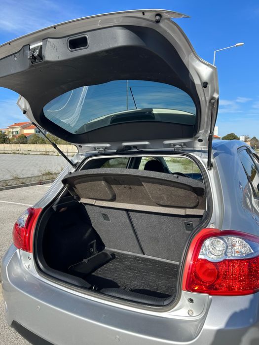 Toyota Auris 1.4D - 4D - Comfort + Pack Sport