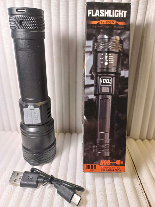 Latarka LED z akumulatorem
