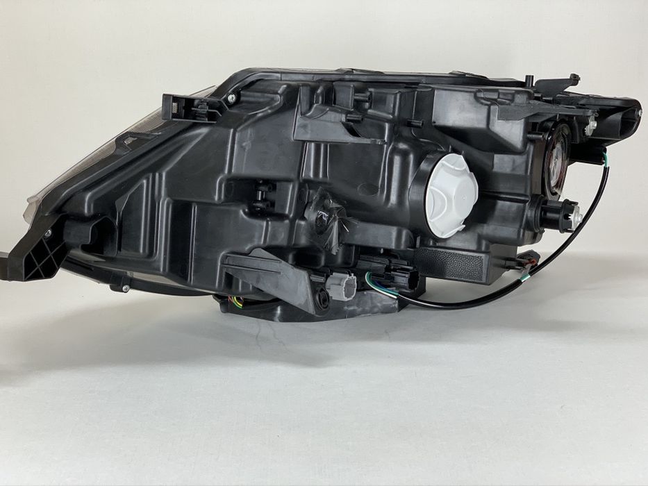 Фара Nissan Rogue 2017 2018 2019 2020