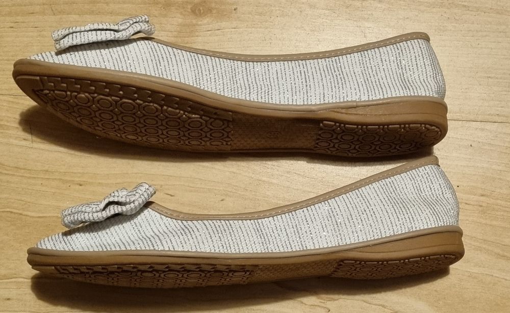 Balerinki firmy Ideal Shoes rozmiar 39