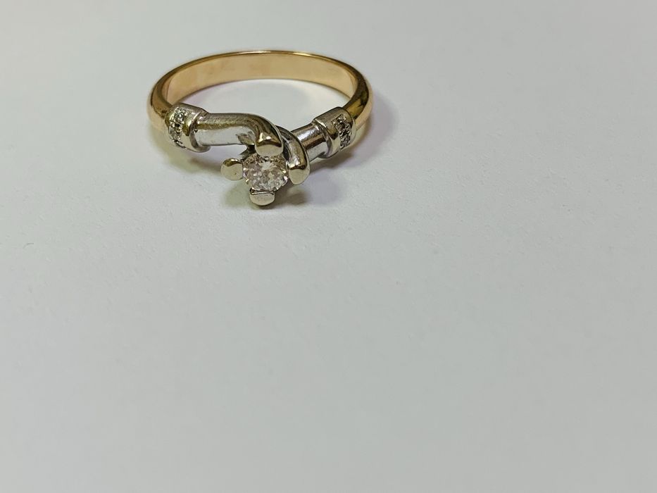 Продам золоту каблучку 585* з діамантами, Україна