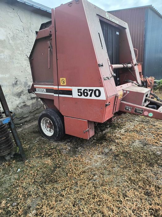 Prasa Hesston 5670  FIATAGRI