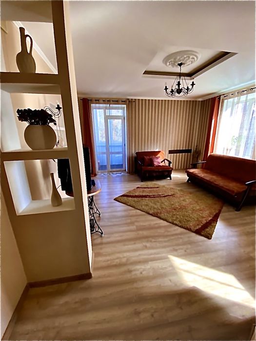 Світло не вимикають.Подобово, погодинно, Центр, МАКДОНАЛЬДС 2-х ком ОТ