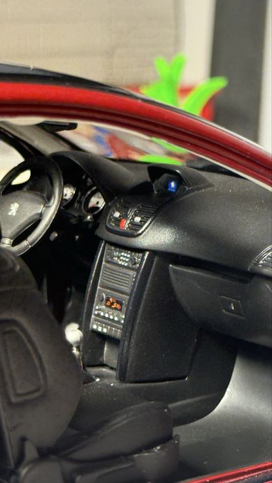 Peugeot 207 1/18 Norev