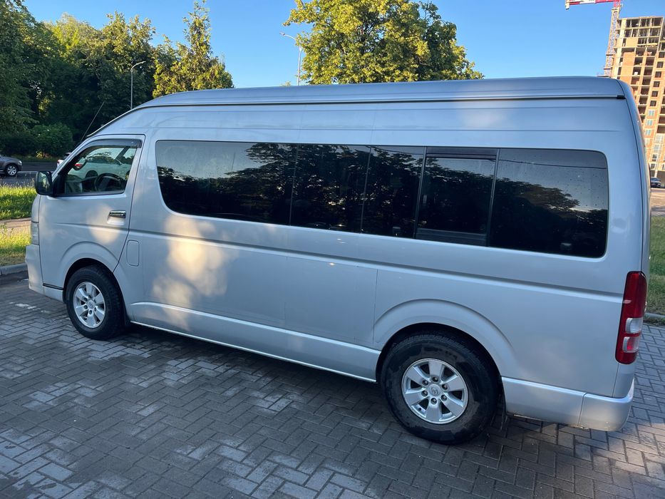 Toyota Hiace,2013 рік