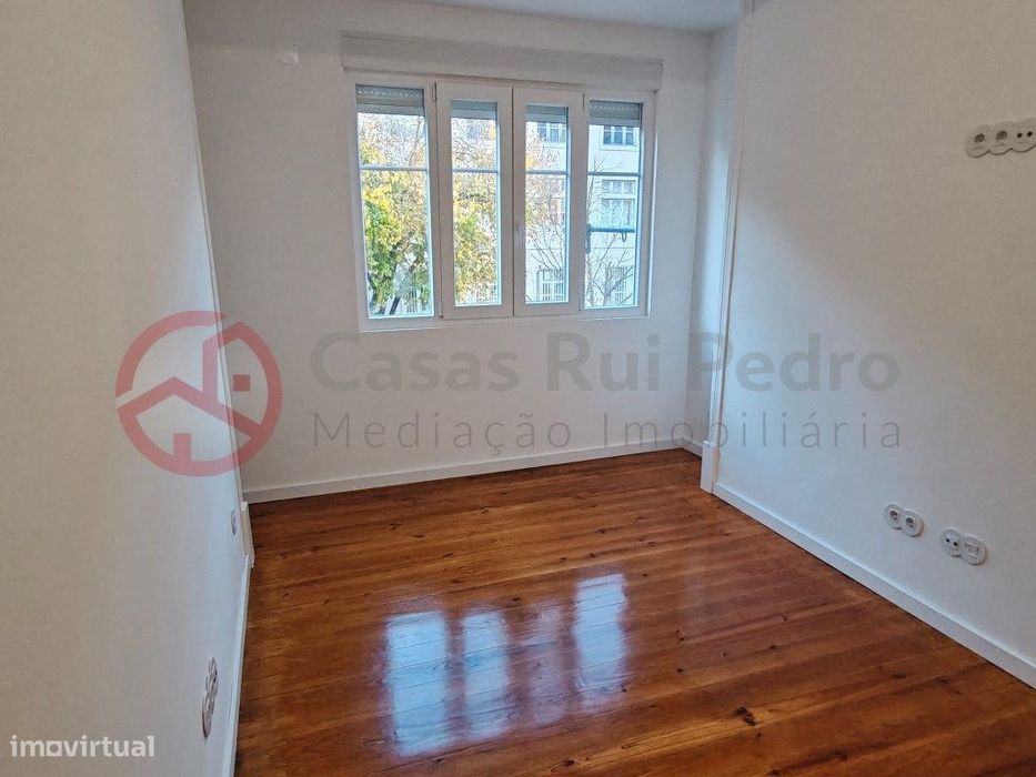 Apartamento T3 totalmente remodelado na Penha de França em Lisboa