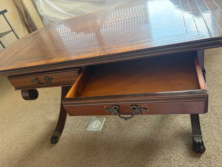 Mesa de Apoio / Centro Antiga Dobrável com Marquetaria – Estilo D. Maria II