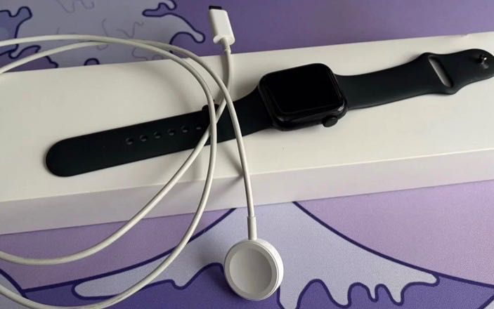 Apple Watch SE Gen2 40mm Midnight