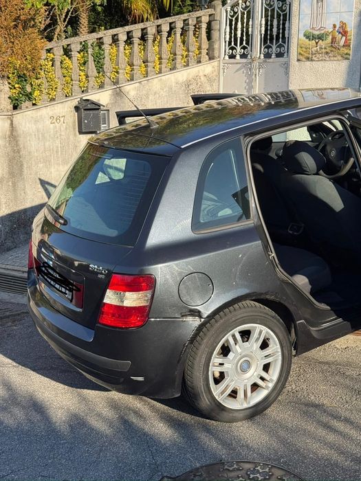 Carro Fiat Stilo