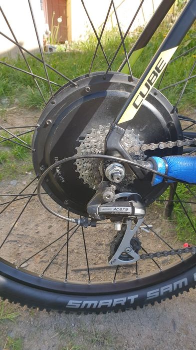 Rower elektryczny Cube 29"