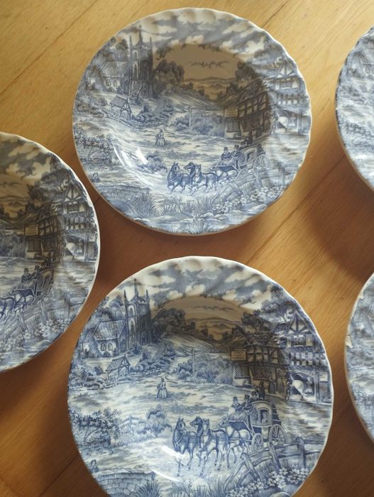 Conjunto de pratos dos cavalinhos azuis