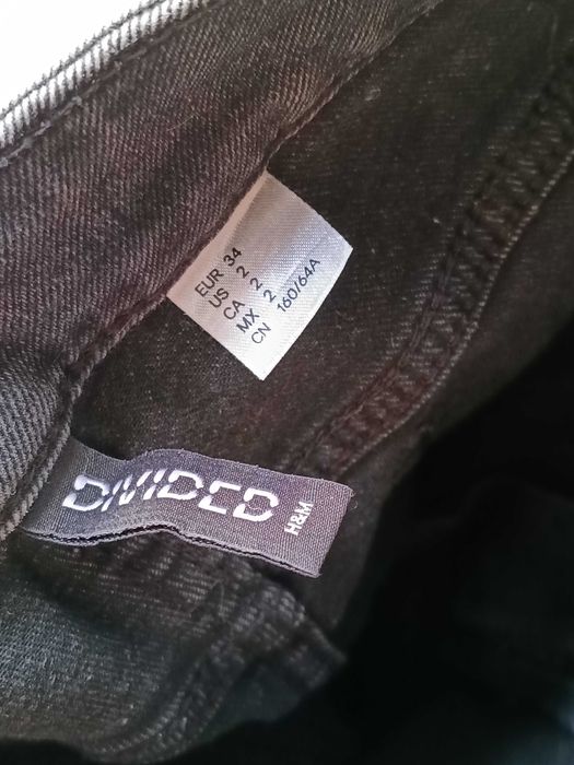 Czarne spodnie z rozszerzanymi nogawkami H&M Divided 34 XS S2