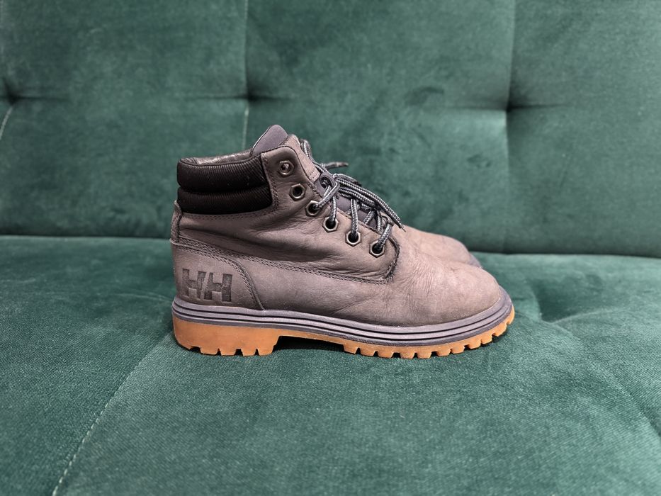 Buty damskie skórzane firmy Helly Hansen