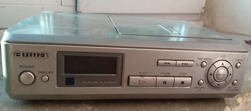 DVD  фирмы  АІША