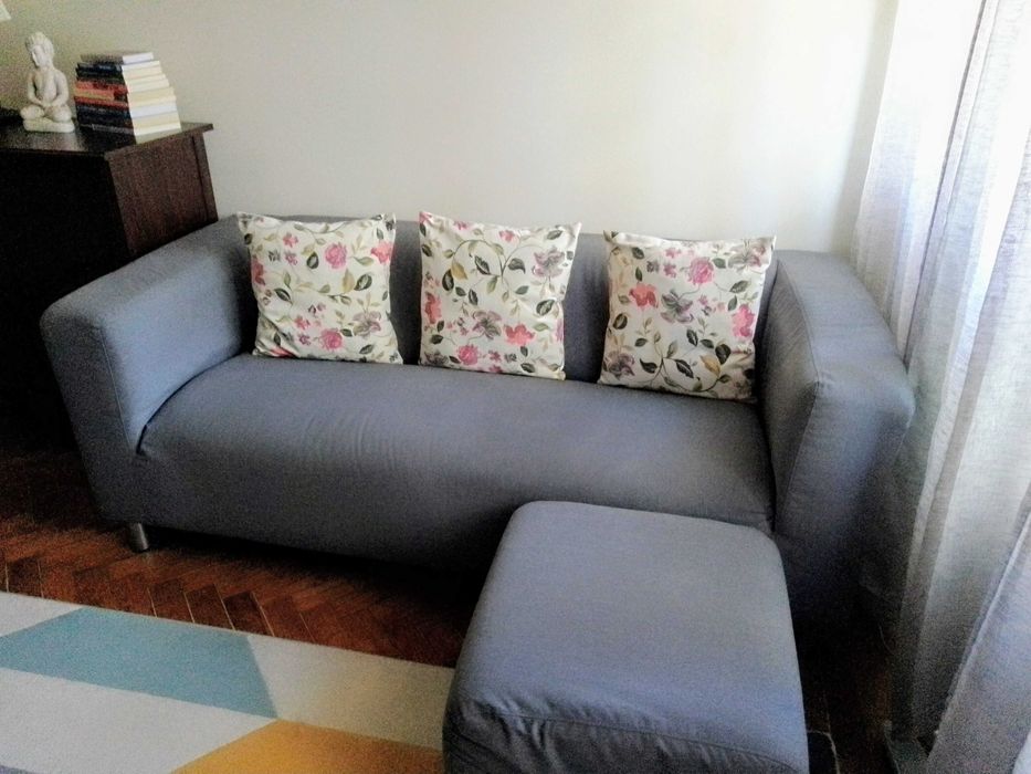 Conjunto de sala KLIPPAN Sofá 2 lugares, Vissle cinzento e puff