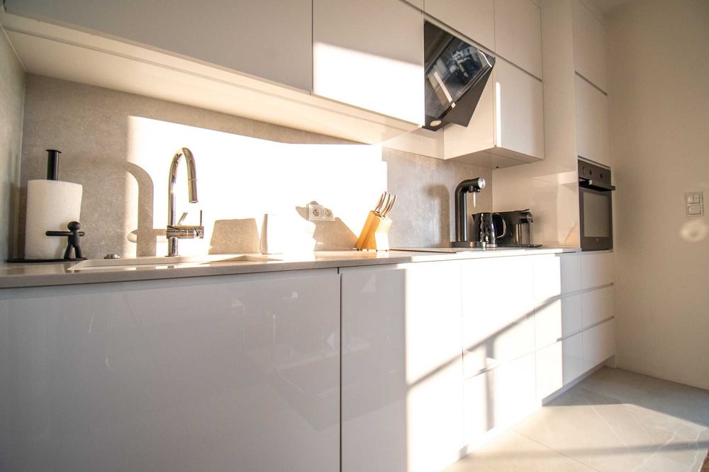 Wysoki standard, ścisłe centrum, 2 miejsca postojowe, duży taras!